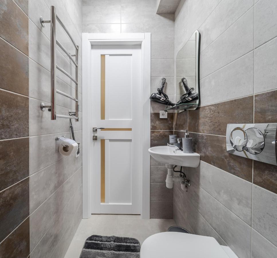 Golden Violin ! Apartments Lviv S 外观 照片